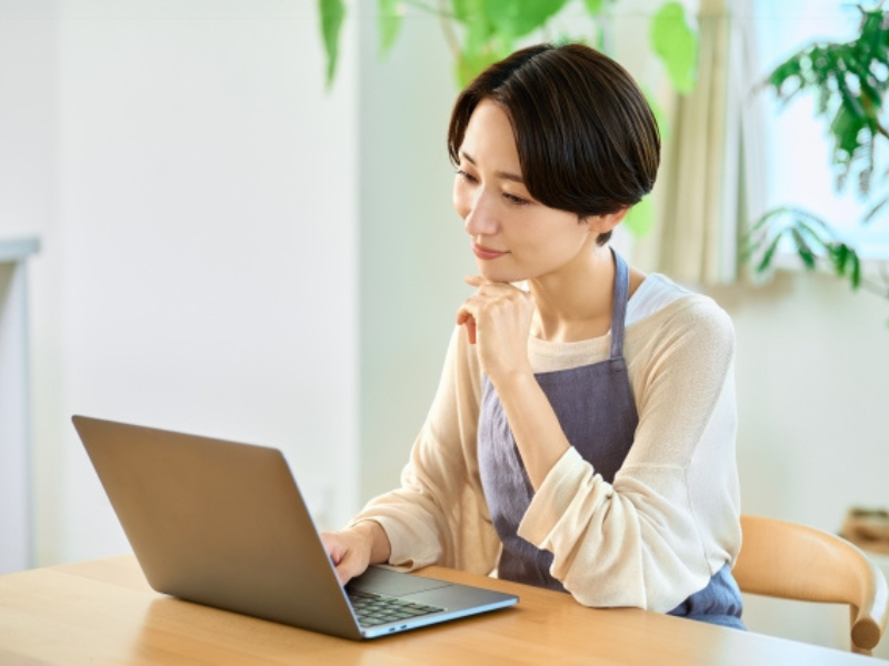 【東京/マーケティング(広告運用)】フルリモート/副業可/社員満足度◎